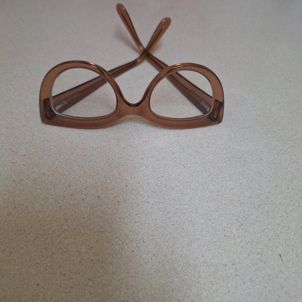 READING GLASSES